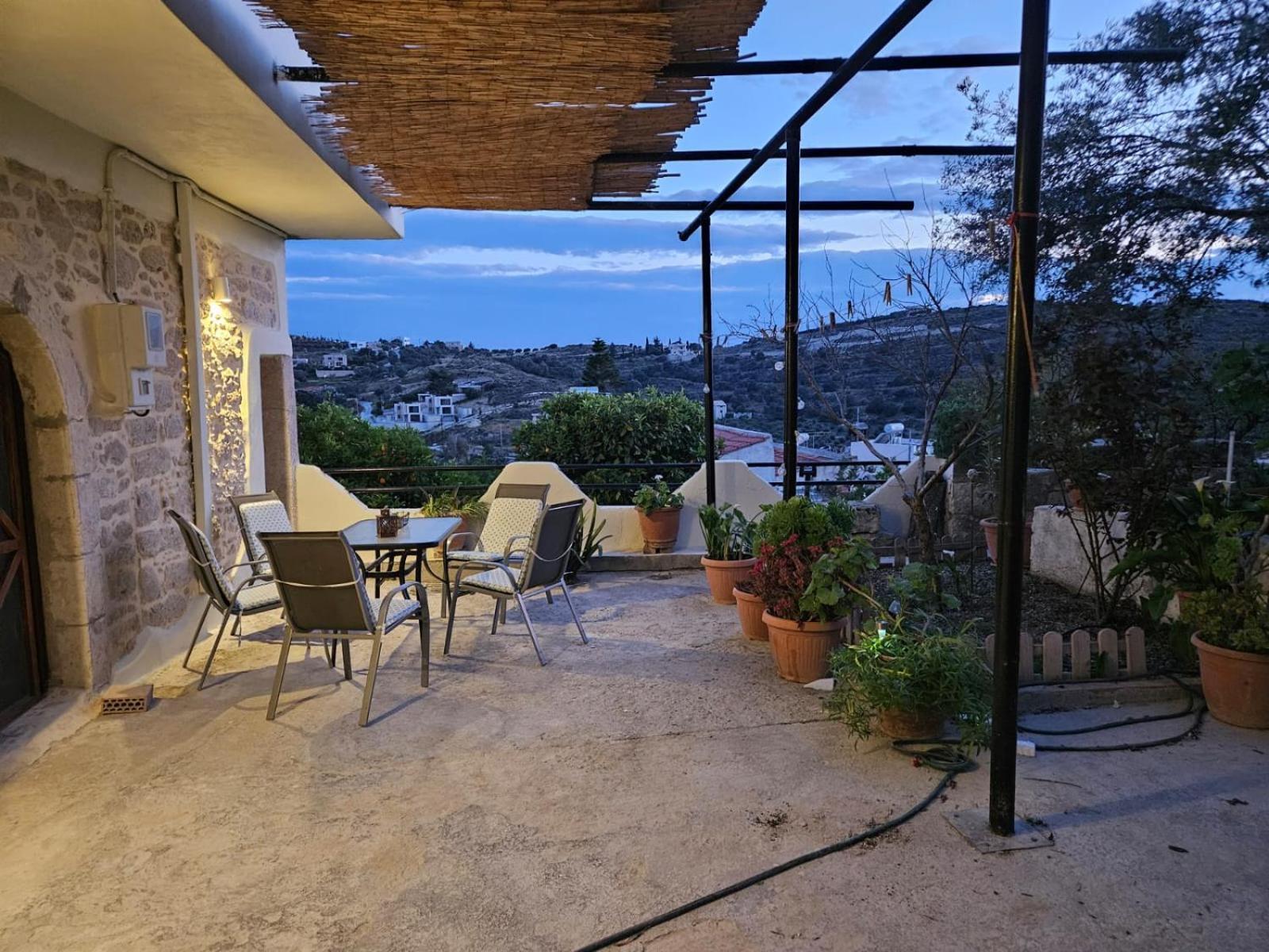 Papas Apartments Moirai Exterior photo